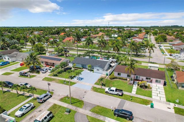16402 SW 111th Ave, Miami, FL 33157