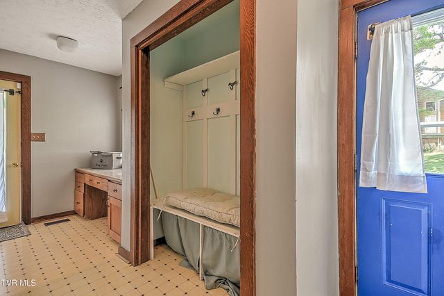 1151 Panorama Drive, Abingdon, VA 24210