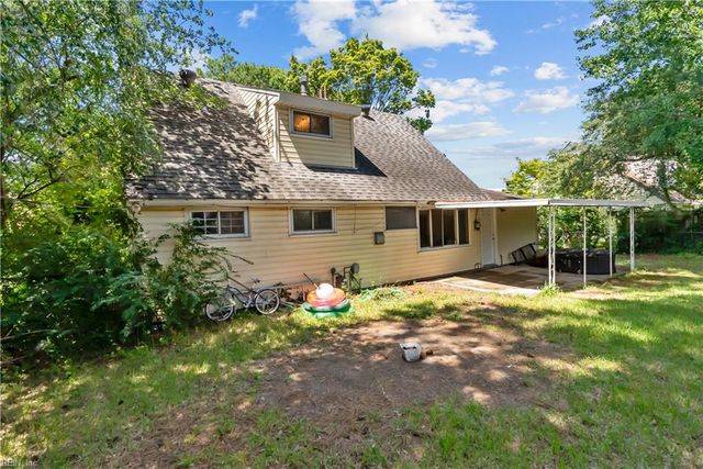 1817 Hartford DR, Norfolk, VA 23518