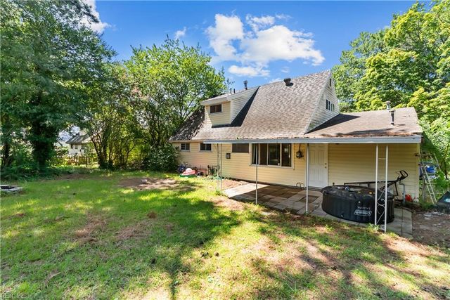 1817 Hartford DR, Norfolk, VA 23518