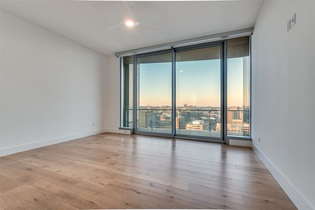 3130 N Harwood Street 2606, Dallas, TX 75201