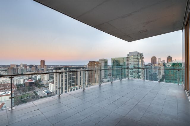 3130 N Harwood Street 2606, Dallas, TX 75201