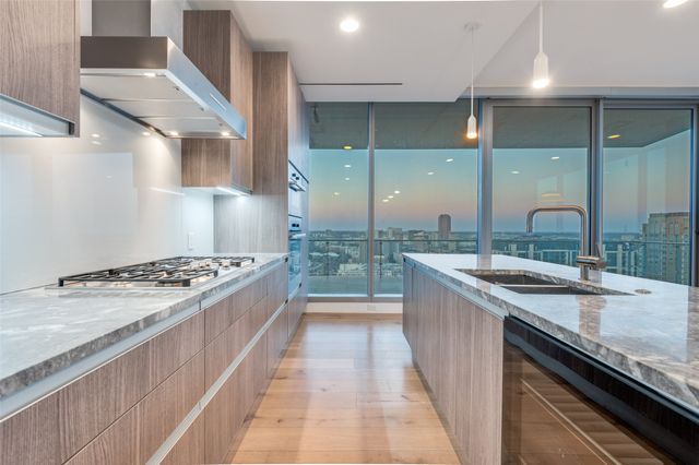 3130 N Harwood Street 2606, Dallas, TX 75201