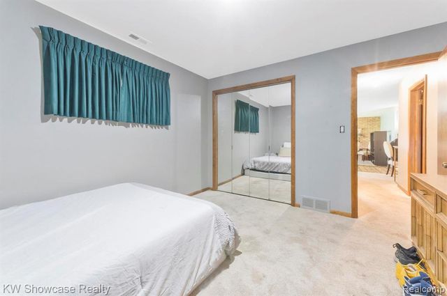 25665 Forestview Drive, Southfield, MI 48033