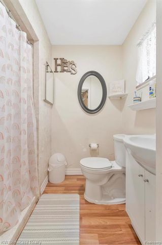 25665 Forestview Drive, Southfield, MI 48033