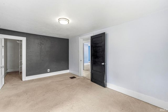 1818 E Ewing Avenue, South Bend, IN 46613