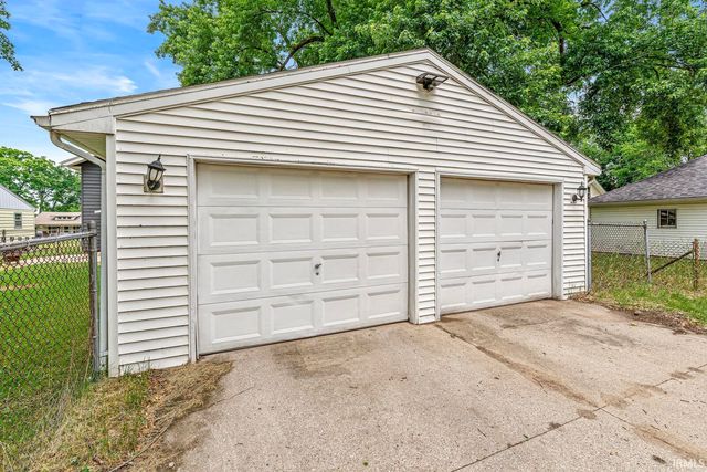 1818 E Ewing Avenue, South Bend, IN 46613