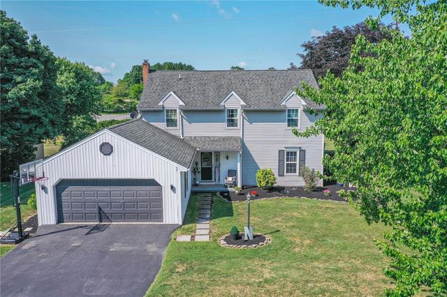 1670 Lamplighter Drive, Macungie Boro, PA 18062