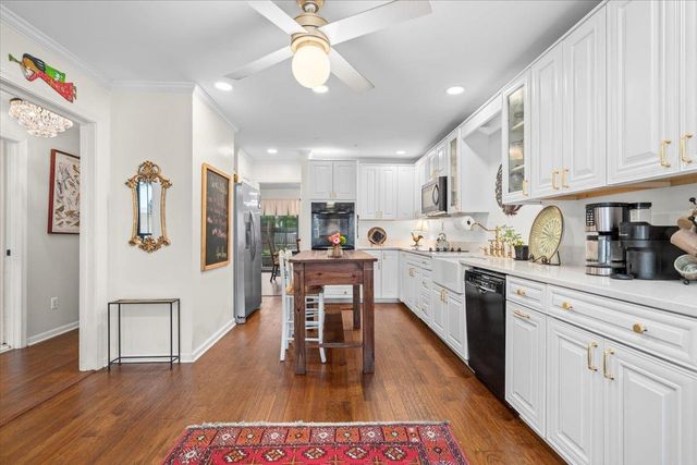 6946 Amberly Rd, Memphis, TN 38119