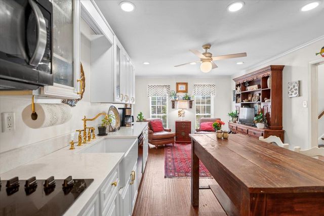 6946 Amberly Rd, Memphis, TN 38119