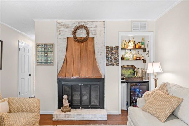 6946 Amberly Rd, Memphis, TN 38119