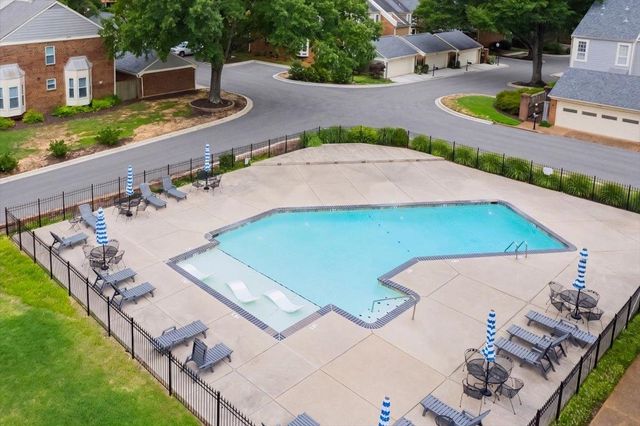 6946 Amberly Rd, Memphis, TN 38119