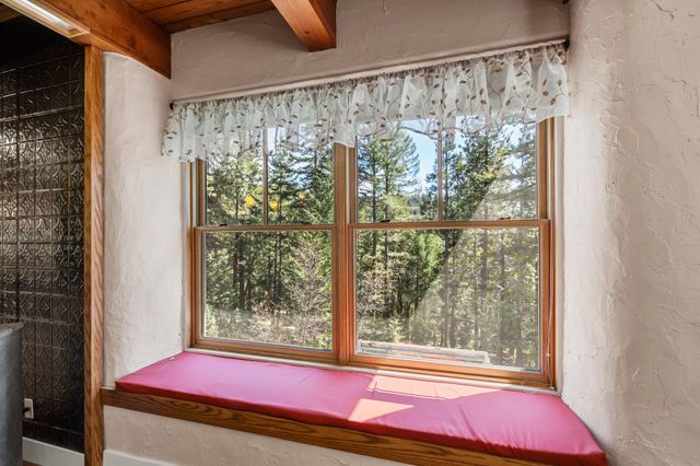 827 Tyler Creek Road, Ashland, OR 97520