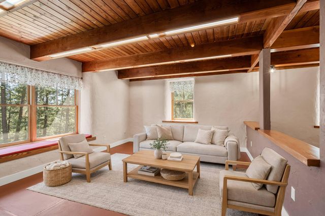 827 Tyler Creek Road, Ashland, OR 97520