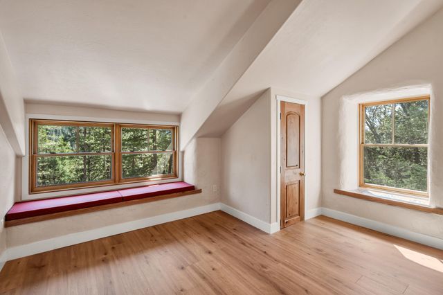 827 Tyler Creek Road, Ashland, OR 97520