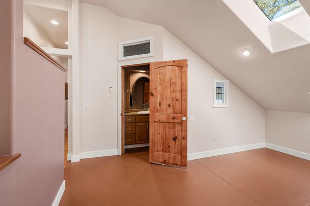 827 Tyler Creek Road, Ashland, OR 97520