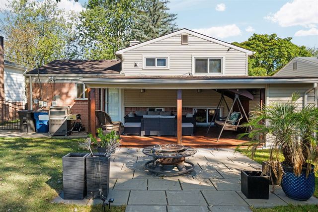 30779 Middlebury Street, Westland, MI 48186