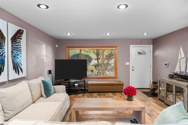 30779 Middlebury Street, Westland, MI 48186