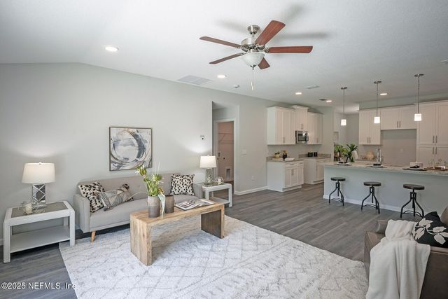 3632 BOWDEN Circle E, Jacksonville, FL 32216