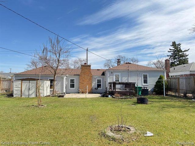 24275 Valley Avenue, Eastpointe, MI 48021