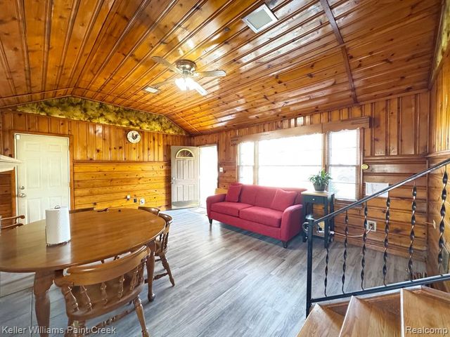 24275 Valley Avenue, Eastpointe, MI 48021