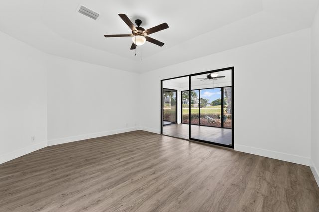 6893 SE Bunker Hill Drive, Hobe Sound, FL 33455