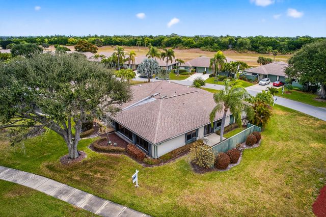 6893 SE Bunker Hill Drive, Hobe Sound, FL 33455