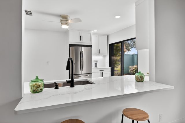 6893 SE Bunker Hill Drive, Hobe Sound, FL 33455