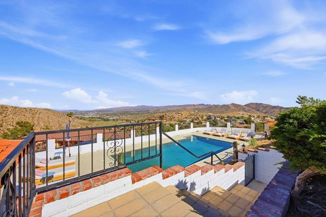 53806 Ridge Road, Yucca Valley, CA 92284