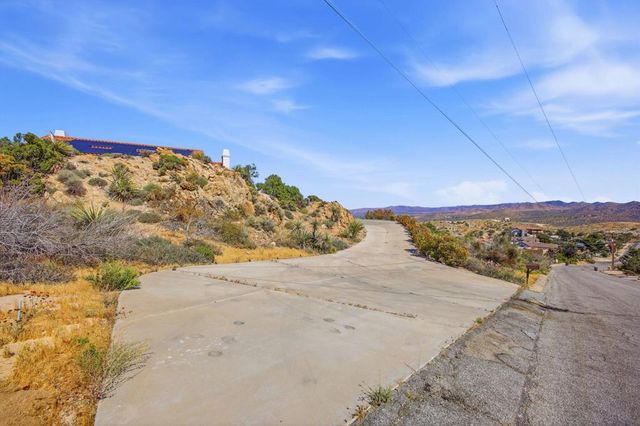 53806 Ridge Road, Yucca Valley, CA 92284