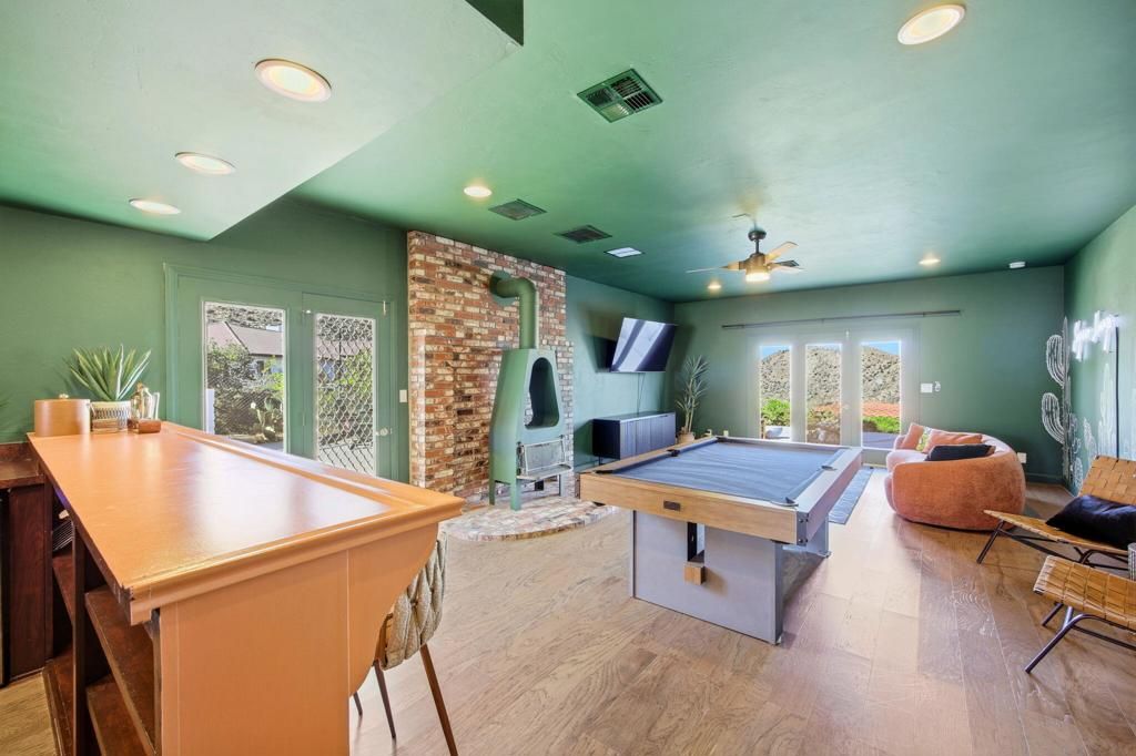 Image 15 of property listing at 53806 Ridge Road, Yucca Valley, CA 92284