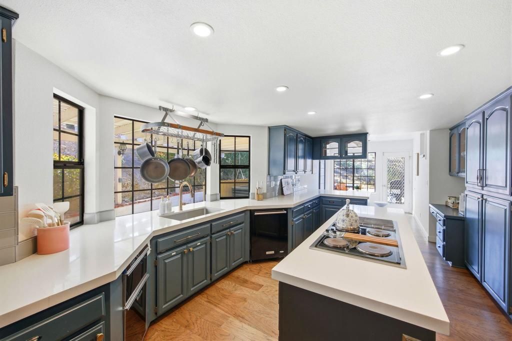 Image 20 of property listing at 53806 Ridge Road, Yucca Valley, CA 92284