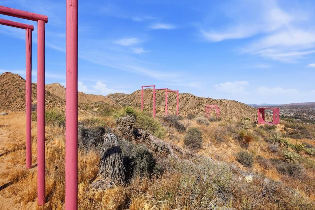 Image 48 of property listing at 53806 Ridge Road, Yucca Valley, CA 92284