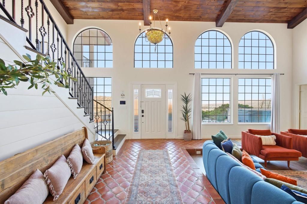 Image 5 of property listing at 53806 Ridge Road, Yucca Valley, CA 92284