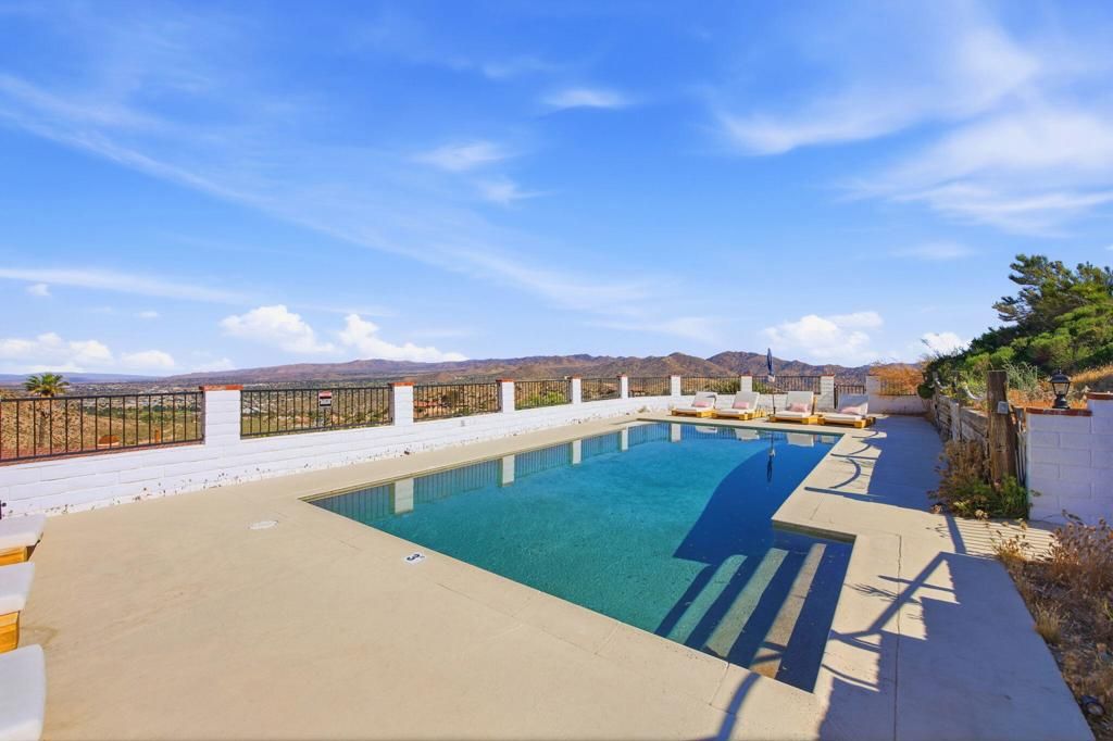 Image 55 of property listing at 53806 Ridge Road, Yucca Valley, CA 92284