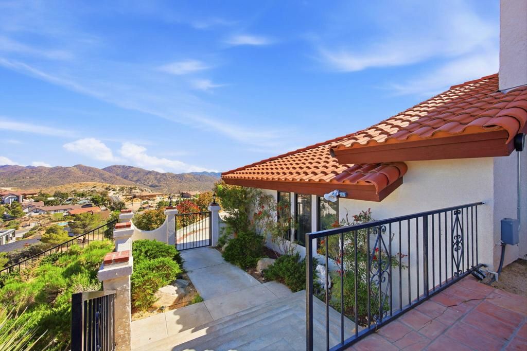 Image 74 of property listing at 53806 Ridge Road, Yucca Valley, CA 92284