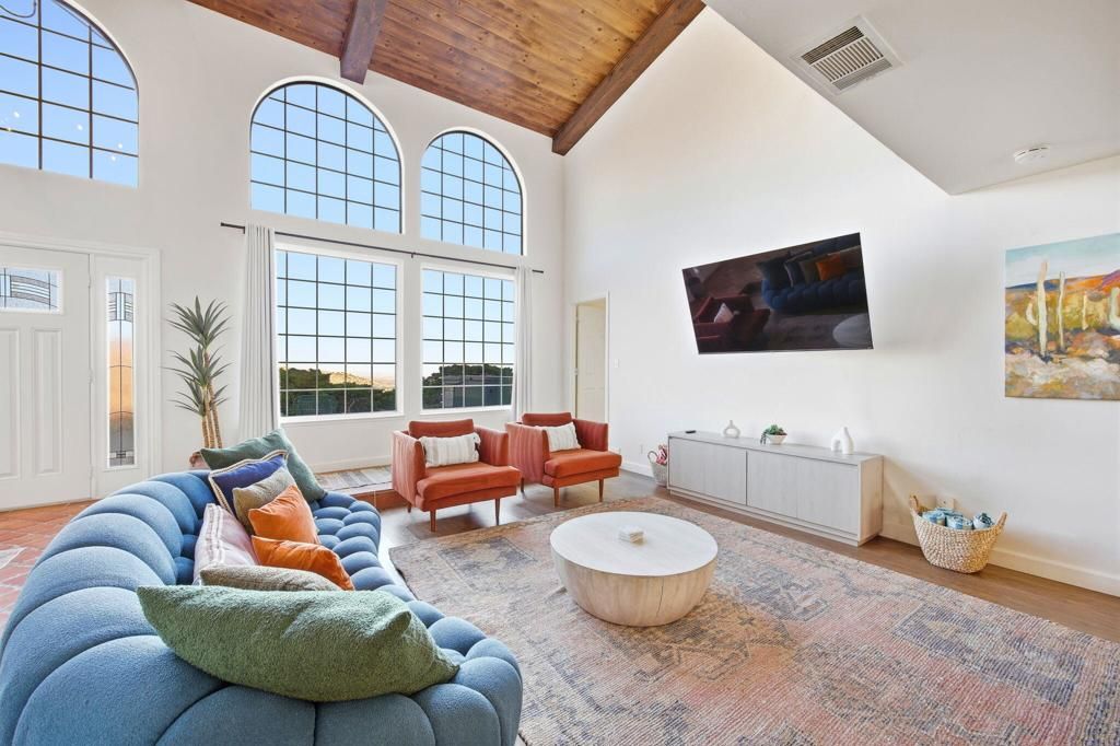 Image 8 of property listing at 53806 Ridge Road, Yucca Valley, CA 92284