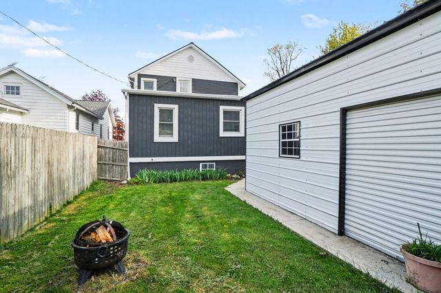 310 Huron Street, South Haven City, MI 49090