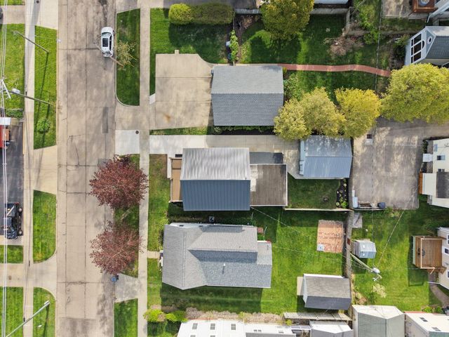 310 Huron Street, South Haven City, MI 49090