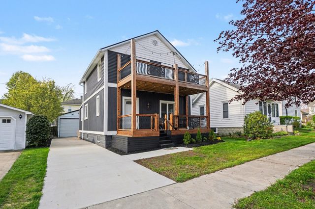 310 Huron Street, South Haven City, MI 49090