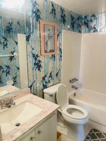7200 NW 5TH Place 203, Margate, FL 33063