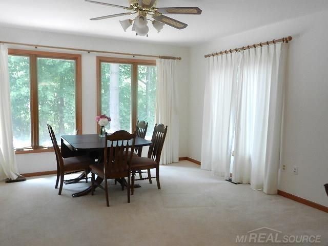 6704 Redford Circle, Troy, MI 48085