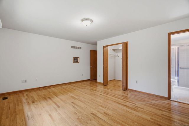 6704 Redford Circle, Troy, MI 48085