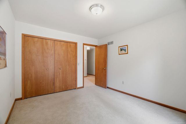 6704 Redford Circle, Troy, MI 48085