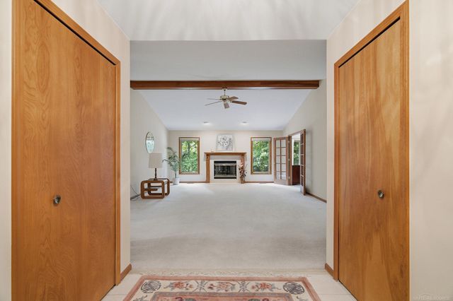6704 Redford Circle, Troy, MI 48085