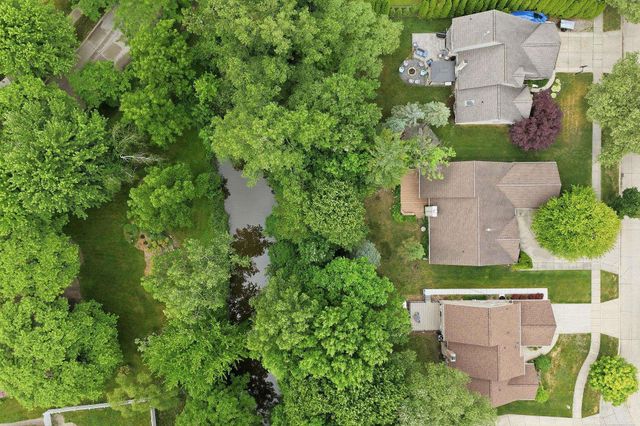 6704 Redford Circle, Troy, MI 48085