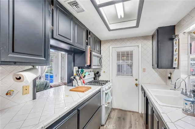 2276 Cedar St, San Bernardino, CA 92404