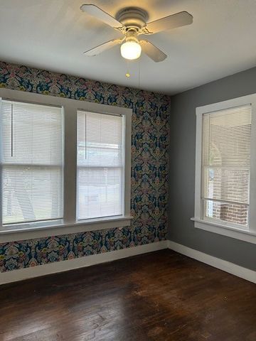 1615 Kenley Avenue, Fort Worth, TX 76107