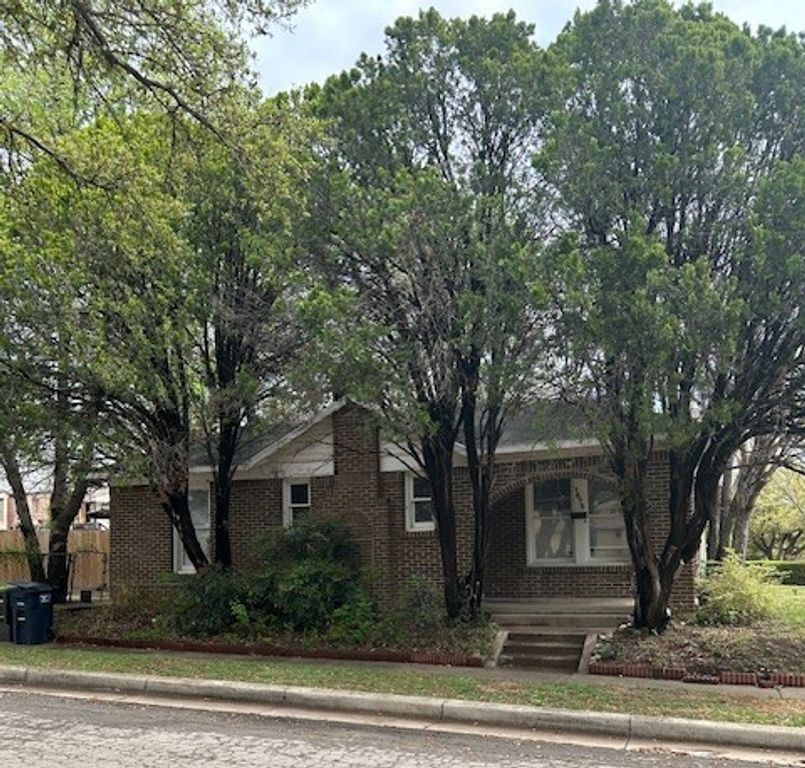 1615 Kenley Avenue, Fort Worth, TX 76107