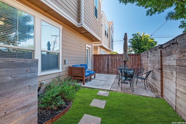 2009 MCCULLOUGH AVE, San Antonio, TX 78212